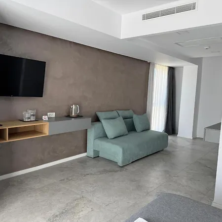 Prestige 3* مامايا